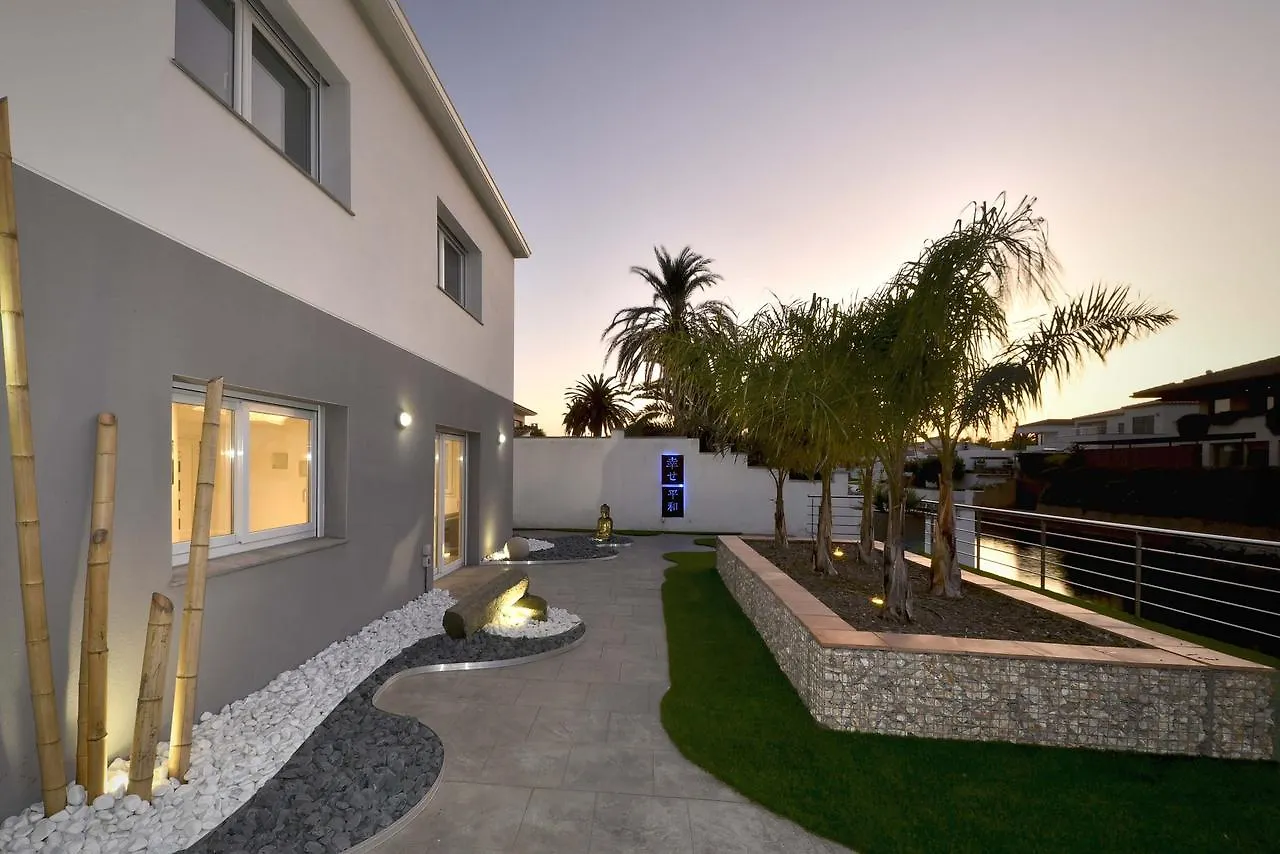 Lv04 Villa Empuriabrava 0*,  Spain